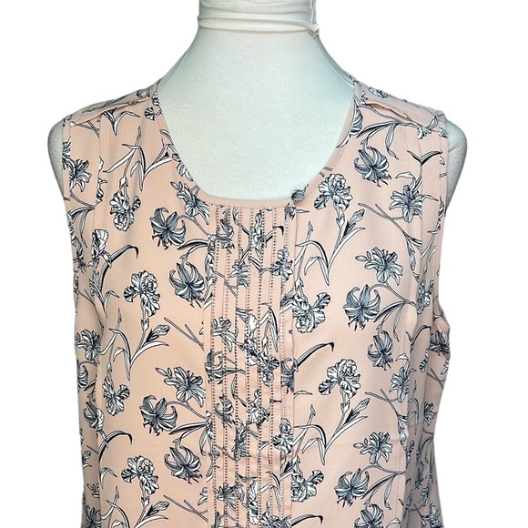 Ann Taylor Floral Sleeveless Blouse - Picture 2 of 4